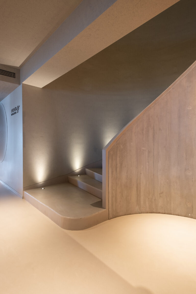Solidro staircase in hotel