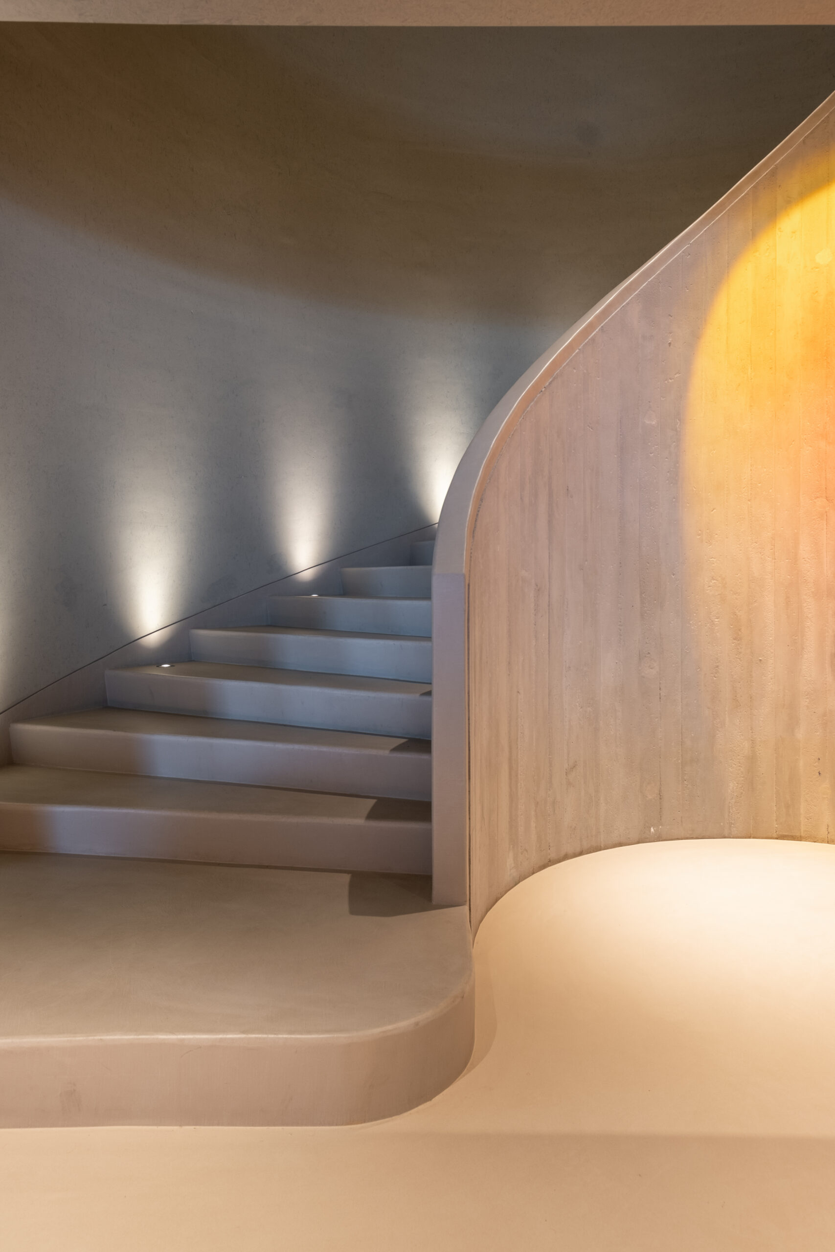 Solidro staircase by Ideal Work UK